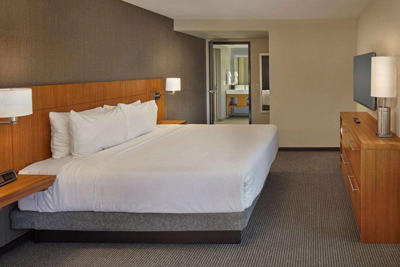 Hyatt Place State College Bagian luar foto